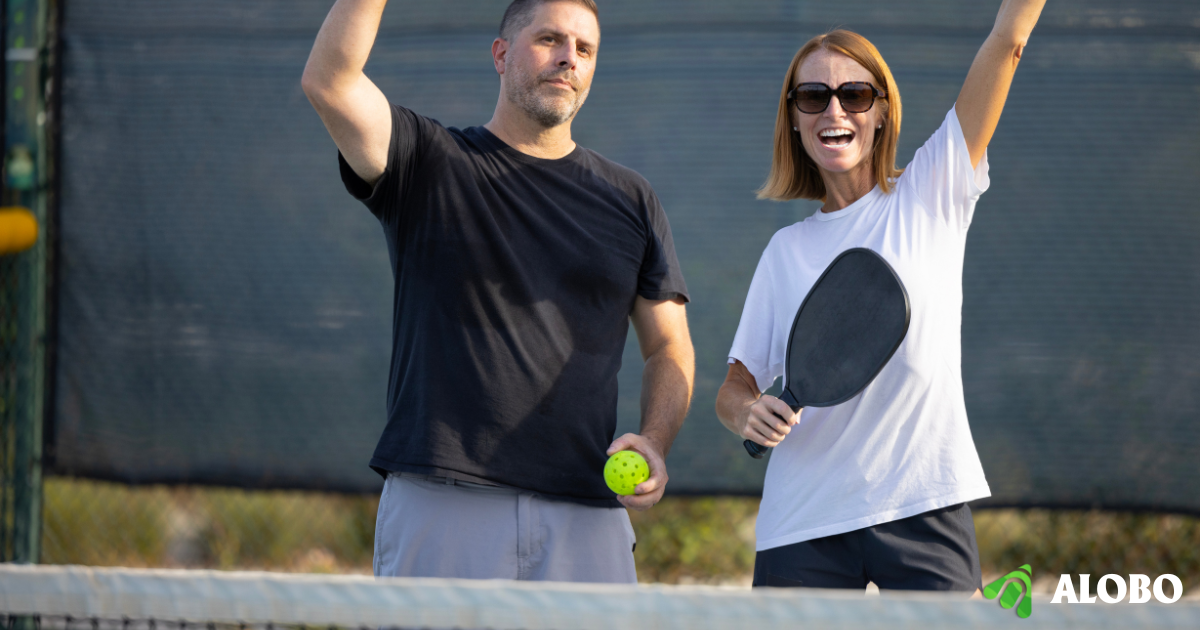 Tinh thần đồng đội khi chơi Pickleball